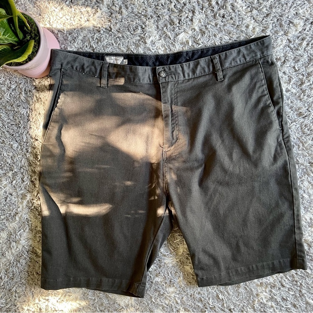 Men’s Volcom Shorts